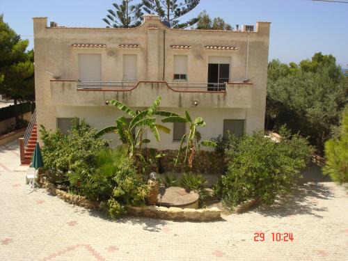 VILLA LUCIANO VIA TEOCRITO N 12