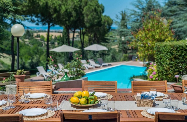 Villa Luisa 10 - Five Bedroom Villa, Sleeps 10