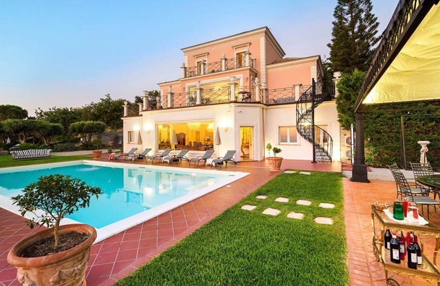 Villa Manazza - Five Bedroom Villa, Sleeps 10