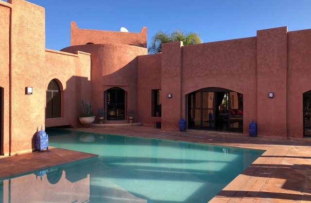 Villa Marrakech, 550m2 with 5 suites and private pool.