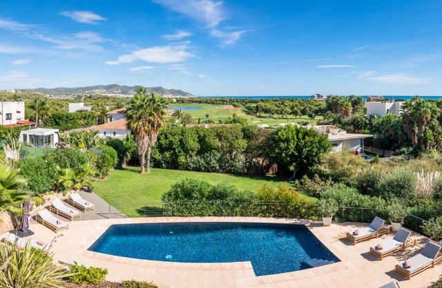 Villa Miramar by Glasir