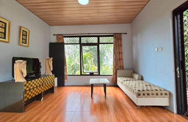 Villa Montaview Puncak (Mountain View Cottage)