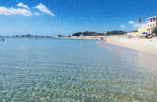 Villa Olga a Few Steps from the Sea with Private Nora Beach Access