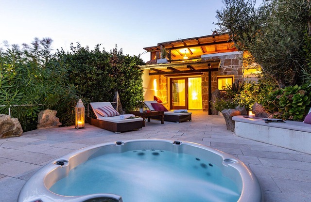 Villa Paradiso 6, Emma Villas