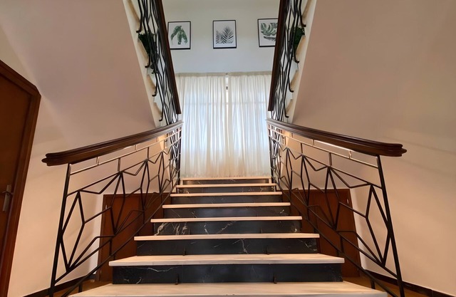 Villa 'Perla Etxea' with Mountain View, Private Terrace and Wi-Fi