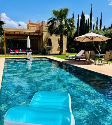 Villa privée avec piscine pour familles à Marrakech, Lalla Takerkousst