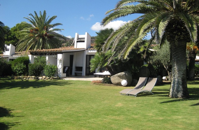 Villa 'Quattro' with Sea View, Wi-Fi and Air Conditioning