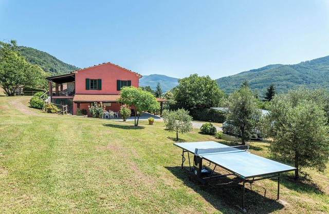 Villa 'Rifugio Arcobaleno' with Mountain View, Heated Pool & Wi-Fi