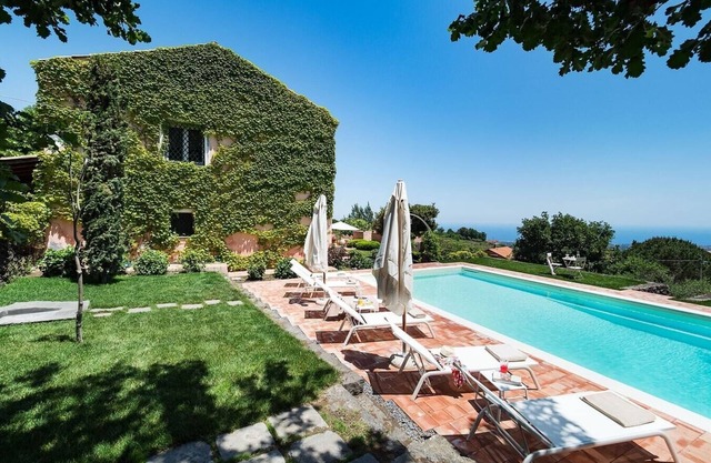 Villa Roberta – Mt. Etna Area