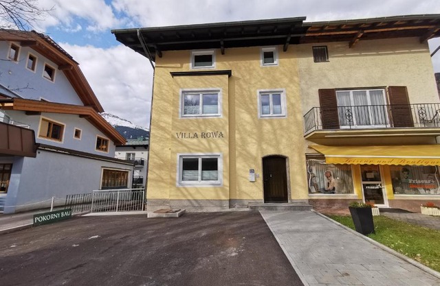 Villa ROWA