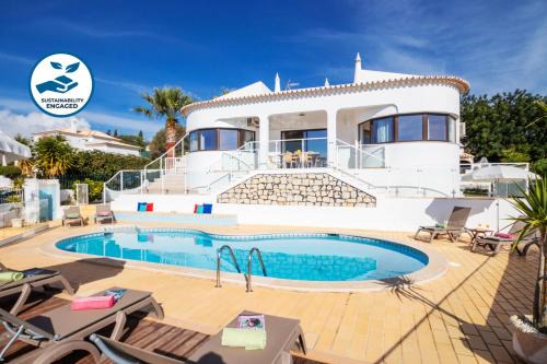 Villa Saint John by Algarve Vacation