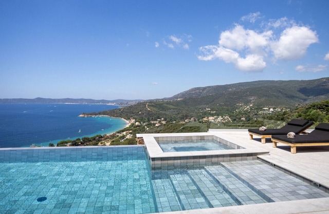 VILLA SERENA VUE MER PLAGE CAVALIERE