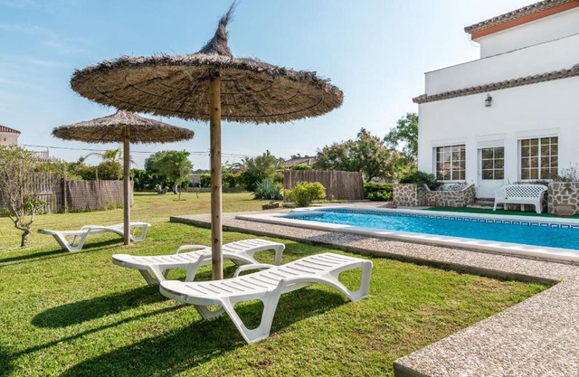 Villa Sol - Sólo familias