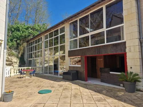 Villa spacieuse avec piscine privée à Ranton - 330 m²