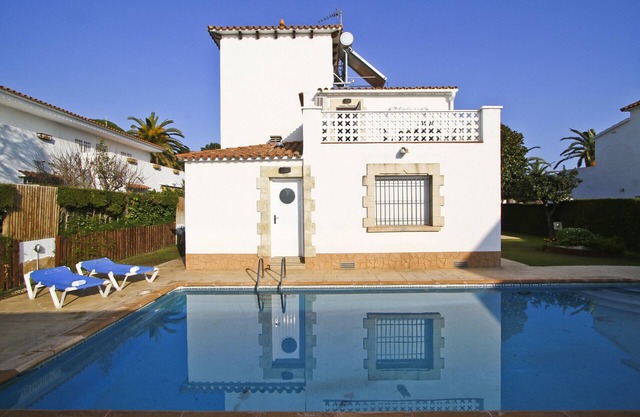 Villa SUPREME - Beach at 100m