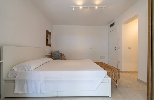 Villa "The Beach" with Sea View, Shared Terrace & Wi-Fi