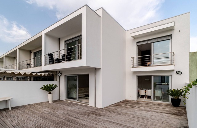 Villa 'The Povoa' with Balcony and Wi-Fi