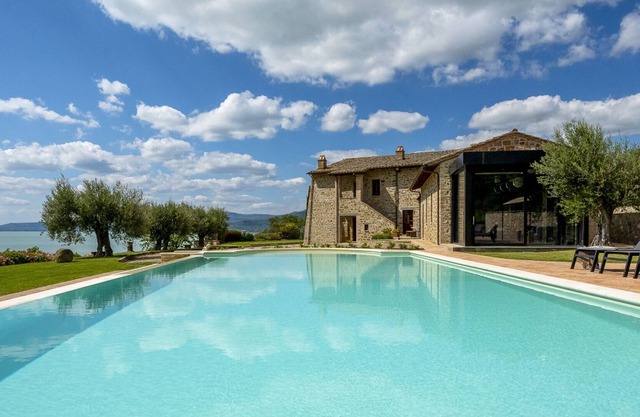 Villa Trasimena is a property with great character, located in a truly enviable position overlooking
