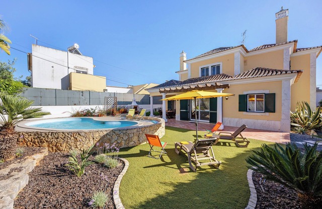 Villa 'Tucha' with Private Pool, Wi-Fi and Air Conditioning
