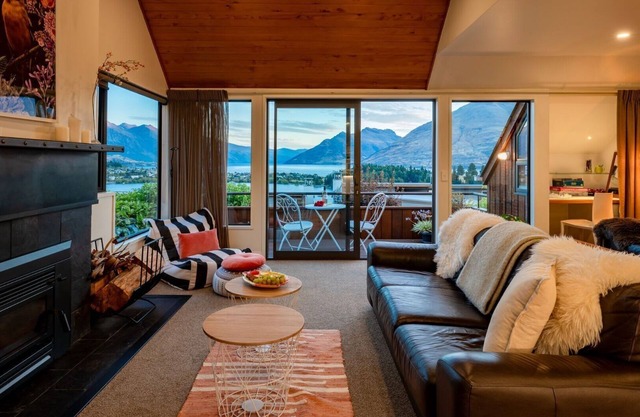 Villa Tuke | Free Parking, Fireplace, BBQ