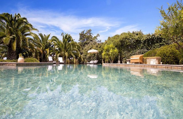 Villa Venere Alghero, privacy for 12 people, private swimming pool, surrounded by greenery