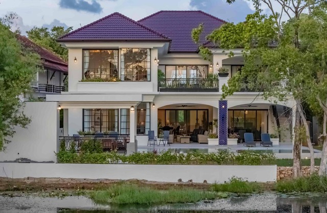 Villa Viola | Fully staffed New Luxury Villa | Laguna Golf Course & Beach Access