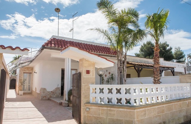 Villa with garden near the beaches PC02