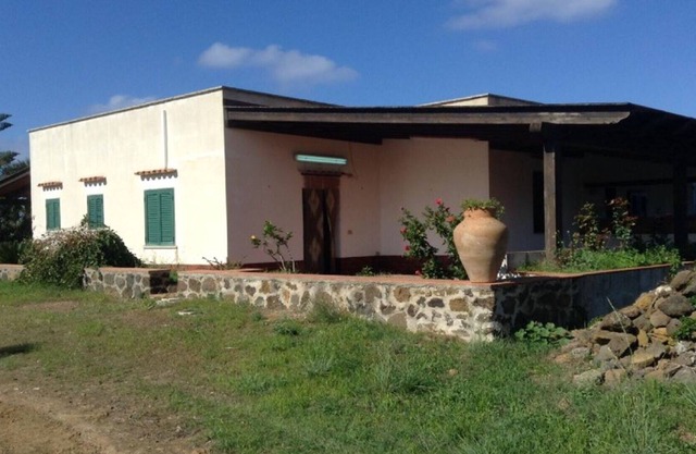 Villa with garden near the sea