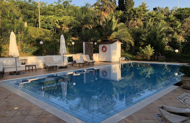 Villa with private pool in large private land near Segesta Temple