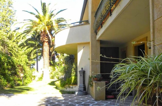 Villa with pool in Residence BaiaArcile on one of the most beautiful bays of the MarIonian Sea