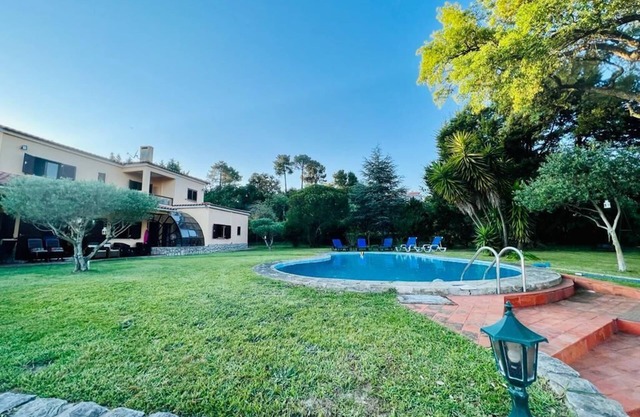 VILLA WITH POOL