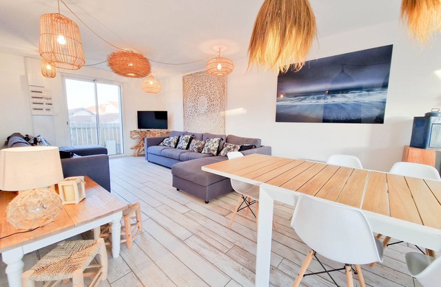 Villa Zanzibar - 80m from the beach with pool