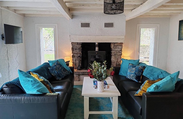 Village House in Lez (St Beat-Lez) Midi Pyrenees