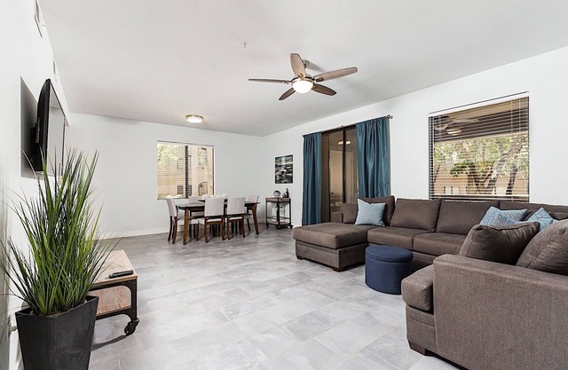 Villages North Condo - A Luxury Scottsdale Condo | Pool, Tennis & More!