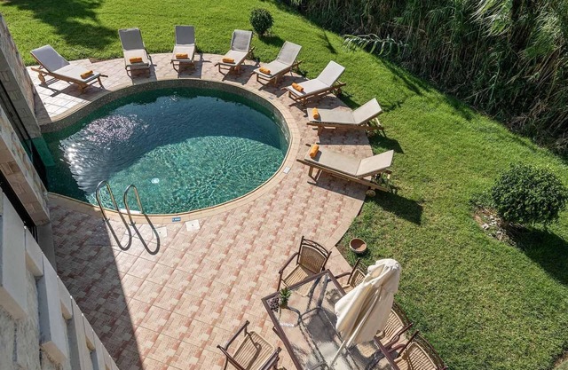 Villas Platanias 4 bedroom villa with a heated pool