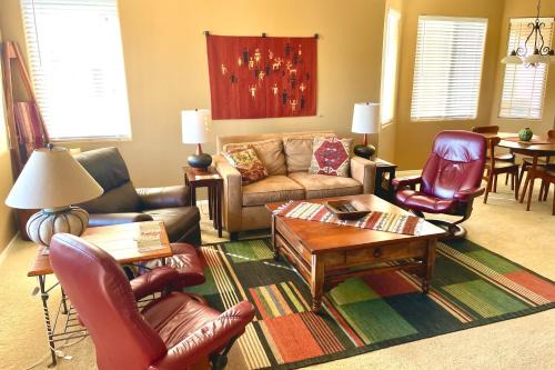 Vistoso Condo #218C