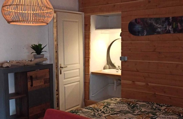 Vogué furnished 2 stars, A Cocoon for 2