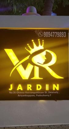 VR Jardin Resort