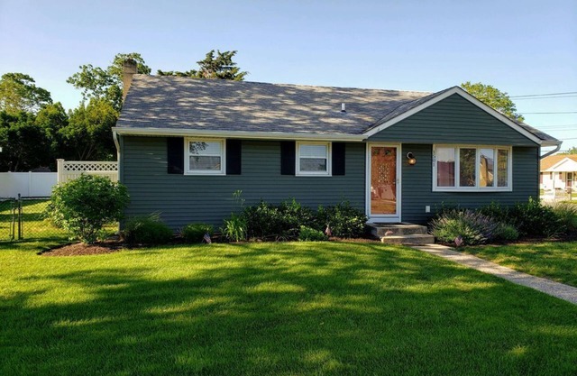 VRBO Premier Host Listing *Immaculate *A+customer service* Surfer House