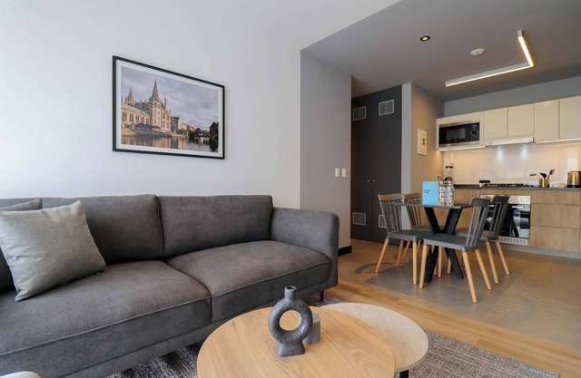 w* | Elegant 2BR w/Great Deco in San Isidro