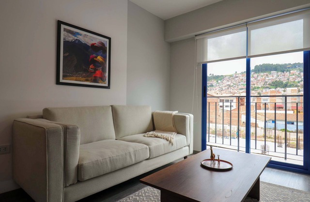 w* | Majestic 2BR w/Perfect Balcony in Cusco