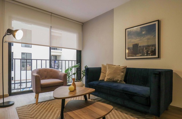 w* | Sensational 2BR w/Balcony in Miraflores