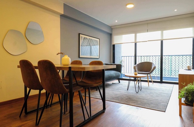 w* | Spotless 2BR with Balcony in Miraflores