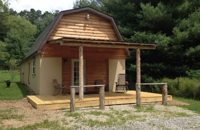 Wagon Wheel Rentals Cabin 1 - Family Friendly