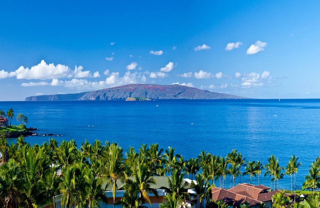 Wailea Ekolu 304 - Luxurious Front-Row Unit with Amazing Ocean & Golf Views
