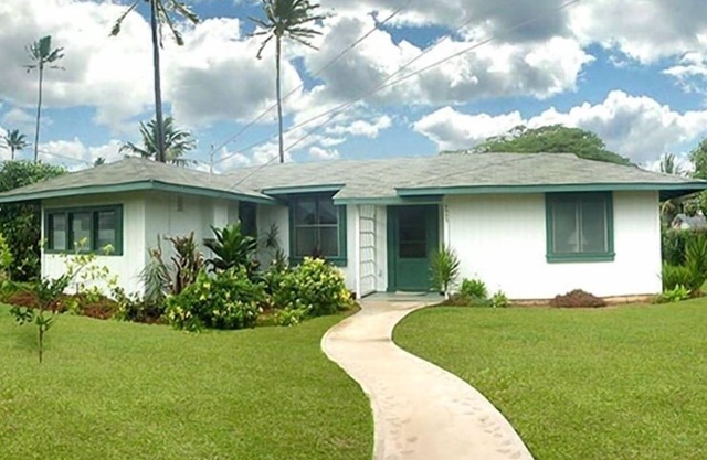 Walk to Ocean.Privacy. Classic Hawaiian Cottage . - TVNCU #1292