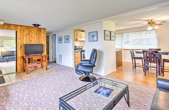 Walkable Sitka Getaway with Community Perks!