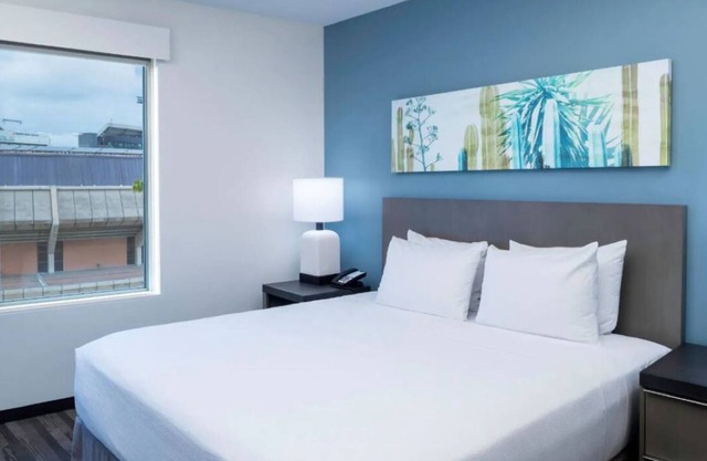 Walkable Tempe Gem – Pool, Gym, Near Trails, Mill Ave & Local Hotspots