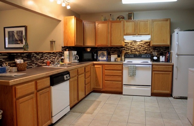 Walking Distance to Downtown