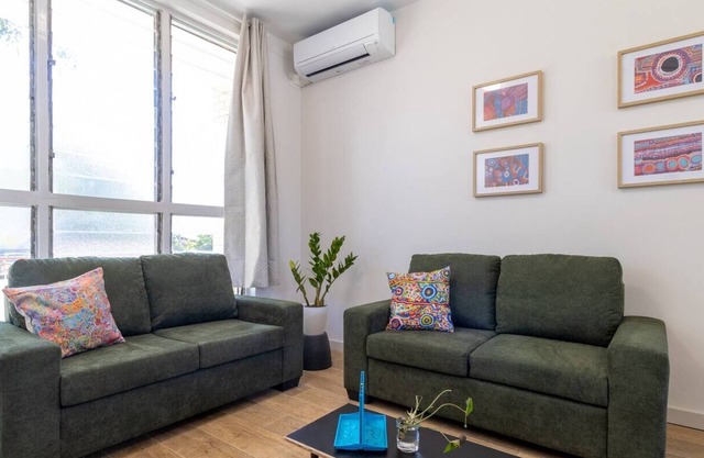Wallaby Way | 2 Bedroom Apt | Walk to foreshore